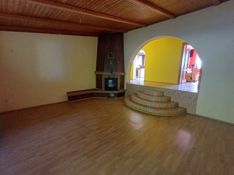 ZNÍŽENÁ VYVOLÁVACIA CENA!!! Opakovaná dražba rodinného domu v obci Koválov 
