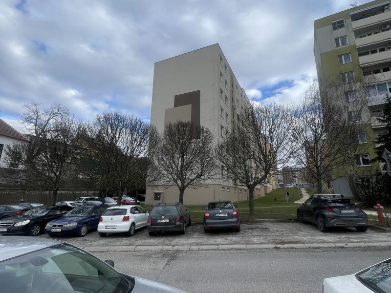 Dražba bytu v Hlohovci