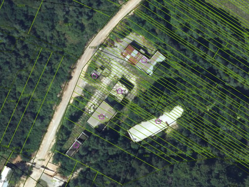 Predaj stavieb v areáli bývalého družstva v obci Ružiná