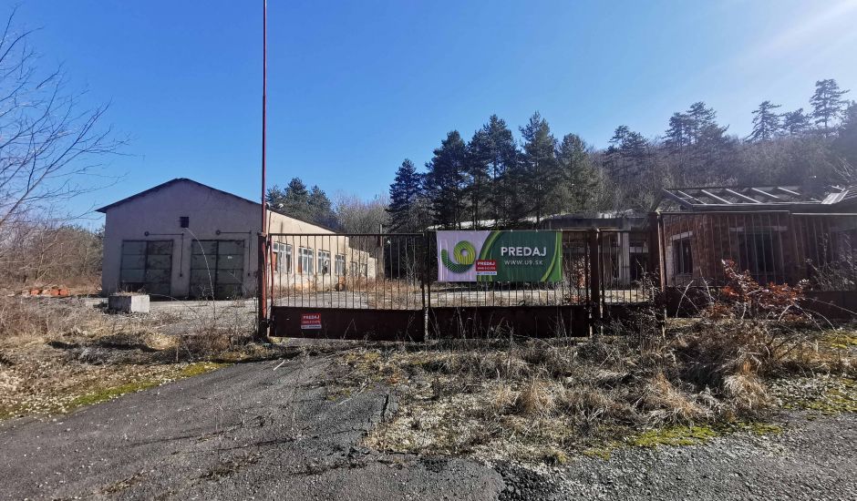 Predaj stavieb v areáli bývalého družstva v obci Ružiná