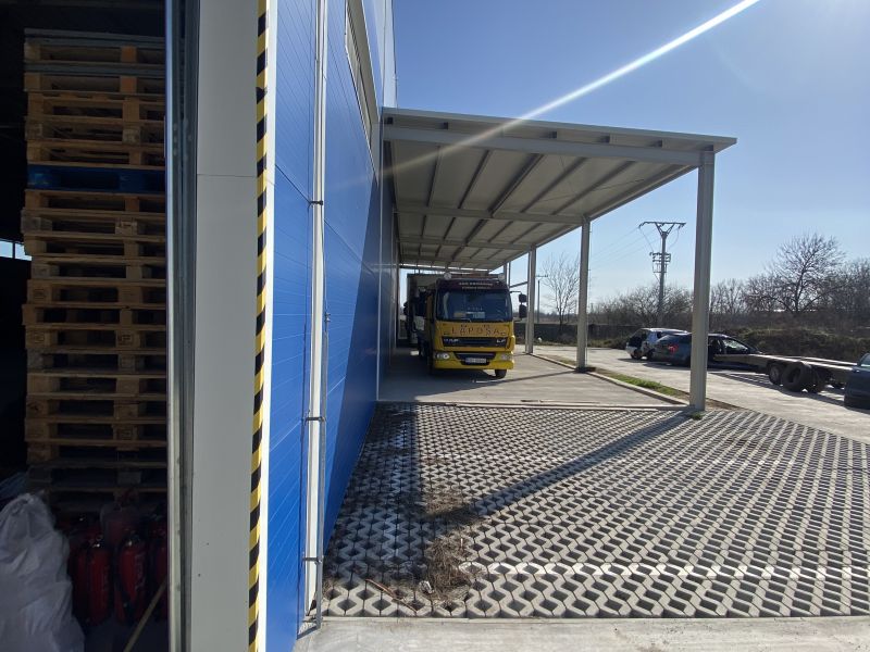 Dražba haly s administratívou v Komárne 