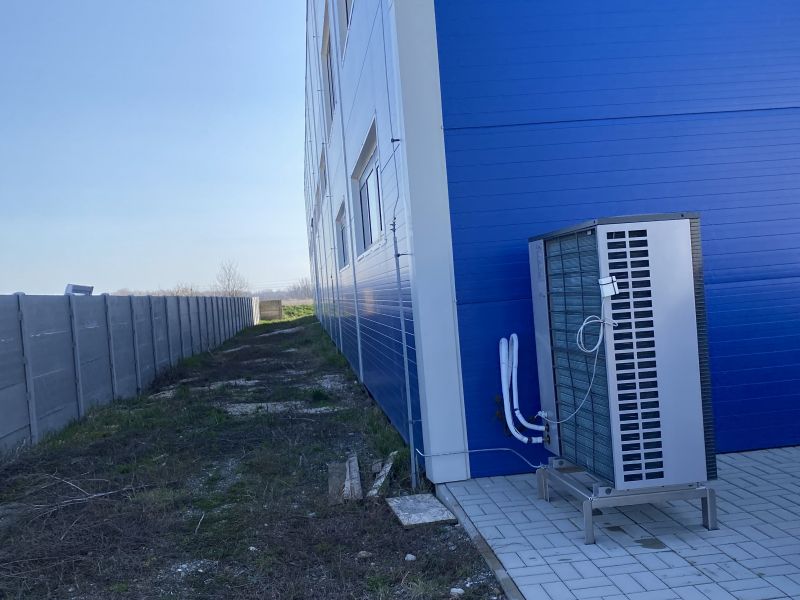 Dražba haly s administratívou v Komárne 