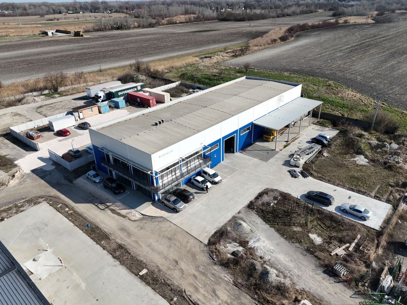 Dražba haly s administratívou v Komárne 