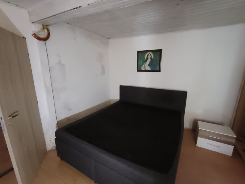 Dražba domu v obci Váhovce